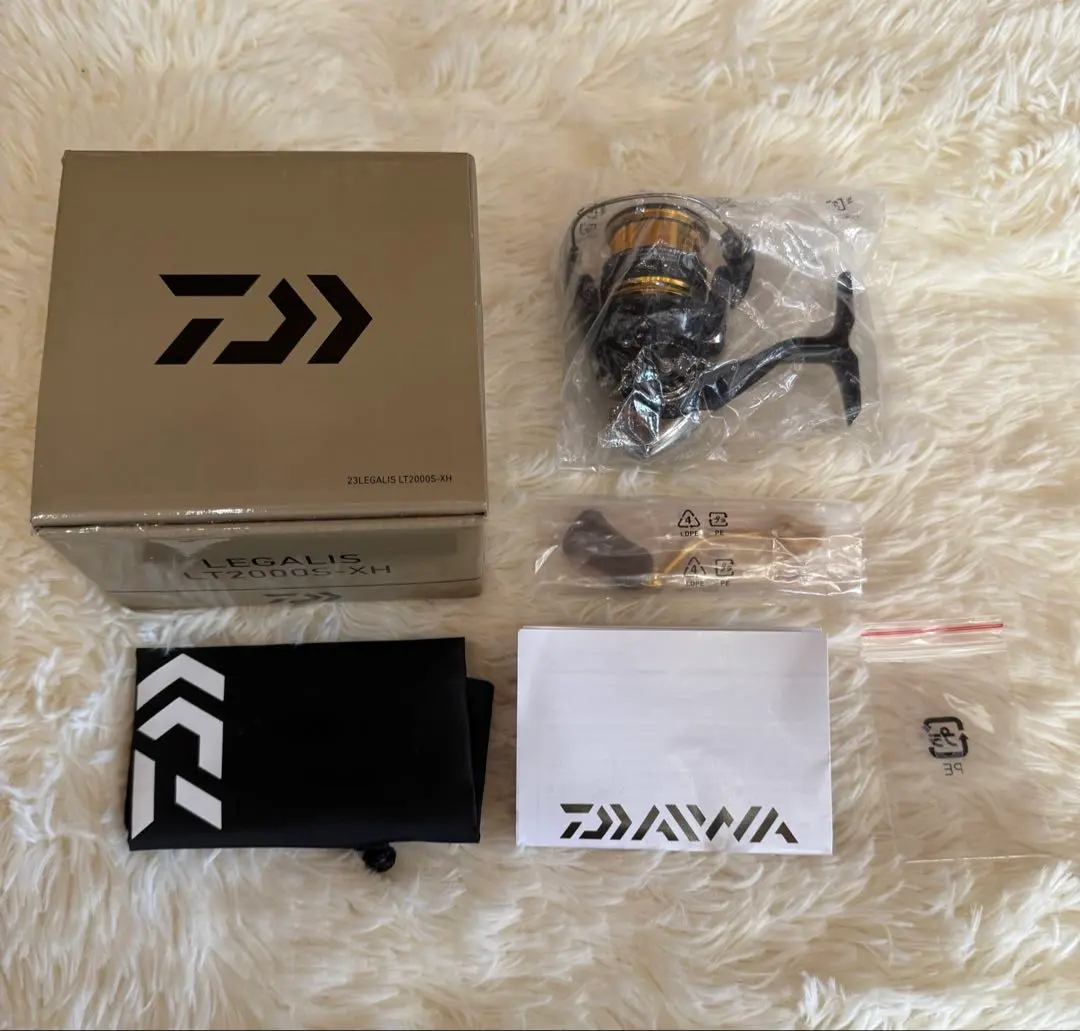 【未使用】DAIWA 23LEGALIS LT2000S-XH