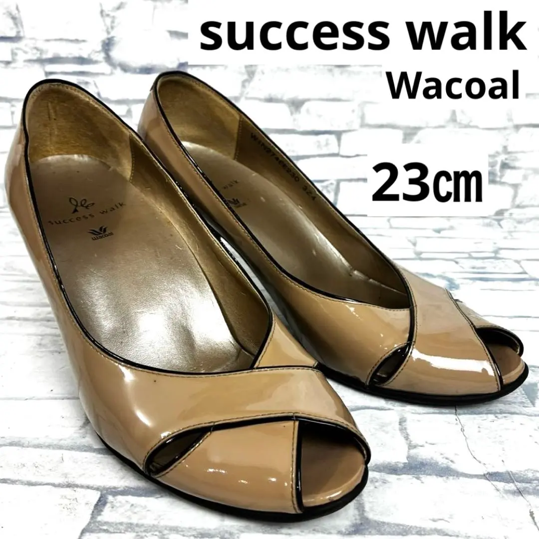 ワコール　サクセスウォーク　エナメル　パンプス　ベージュ　23㎝