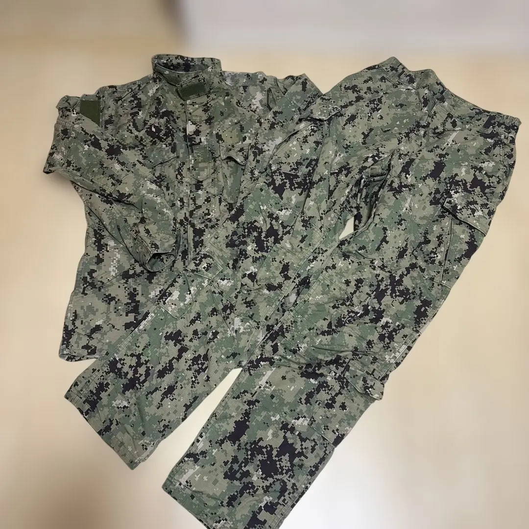 米軍放出品　NAVY迷彩服　名前無し　上下セット