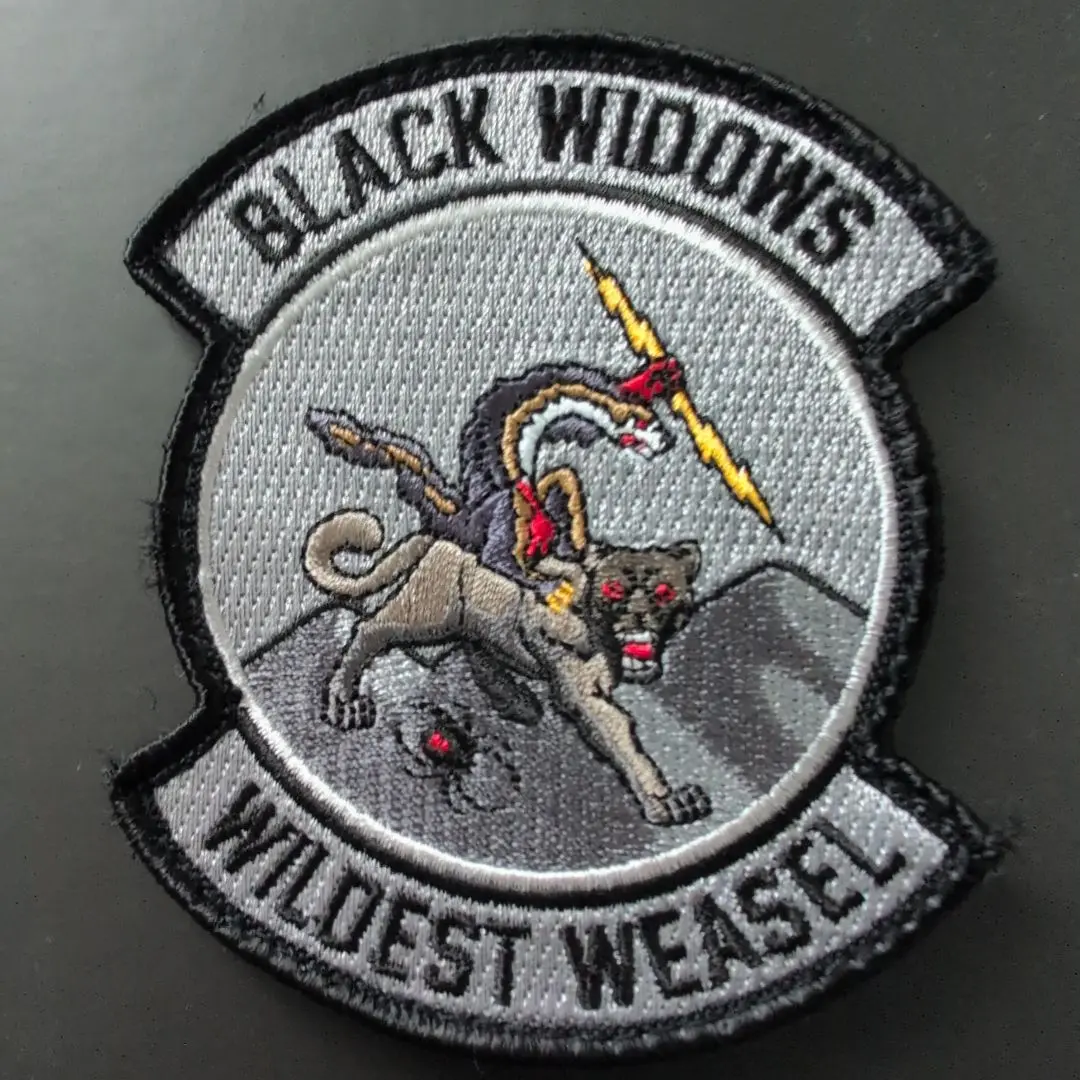 421FS BLACK WIDOWS WILDEST WEASEL パッチ