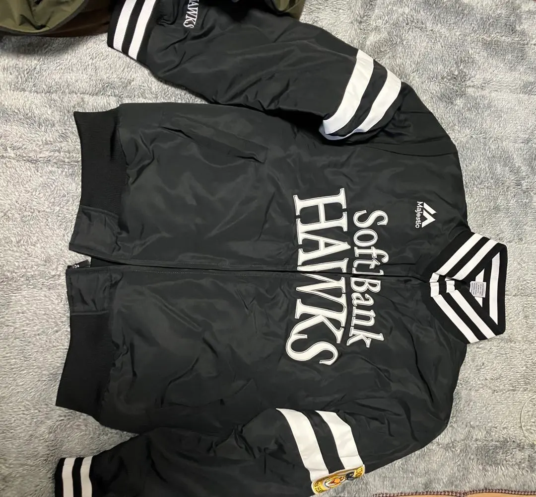 福岡ソフトバンクホークススタジャン　largeサイズ　未使用