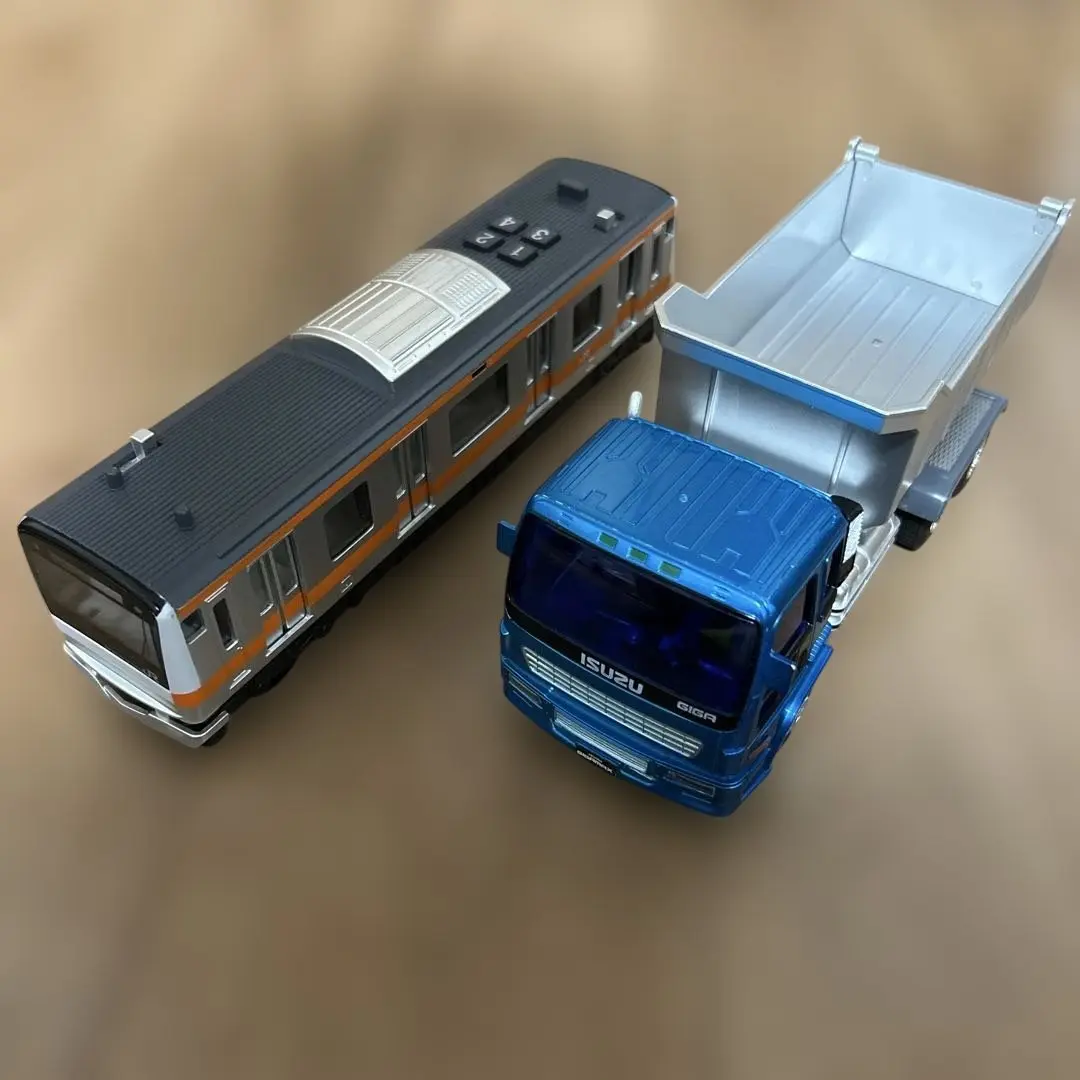 サウンドトレイン E233系 中央線 & ISUZU GIGA ジュニアダンプ