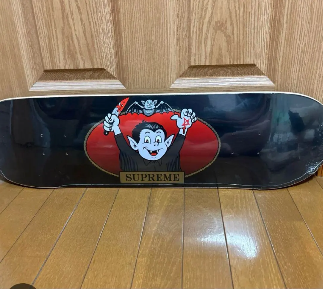 SUPREME 吸血鬼デザイン スケートボード　VAMPIRE BOY