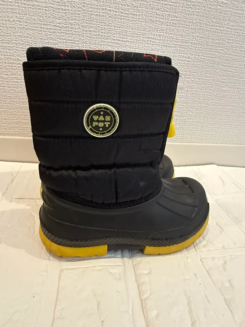 VAXPOT スノーブーツ キッズジュニア ブラック/イエロー　17〜18cm