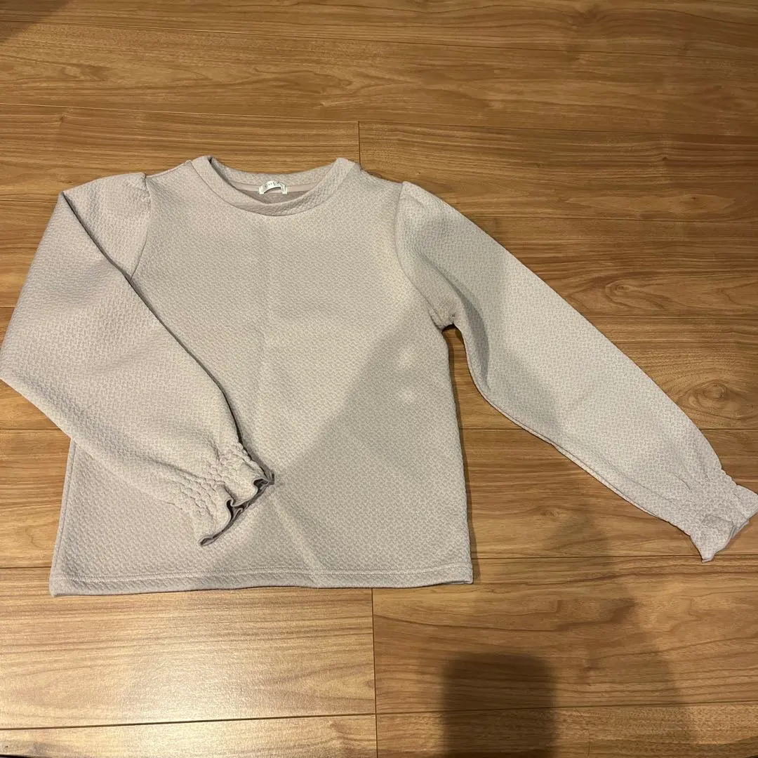 C O L Z A 薄いピンクベージュ 長袖トップス