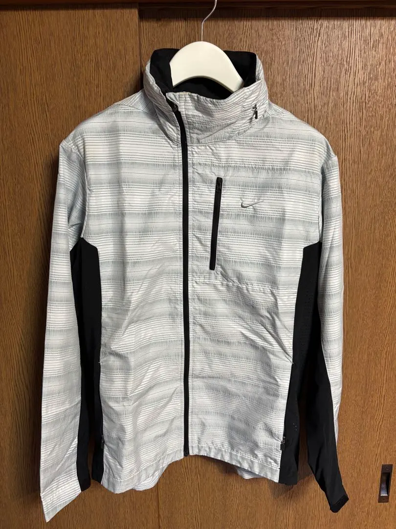 Nike ナイキゴルフ　ナイロンジャケット
