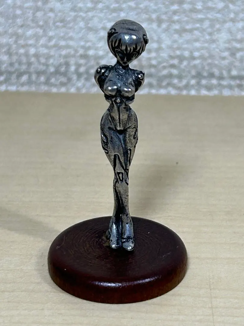 エヴァンゲリオン　綾波レイ メタルフィギュア