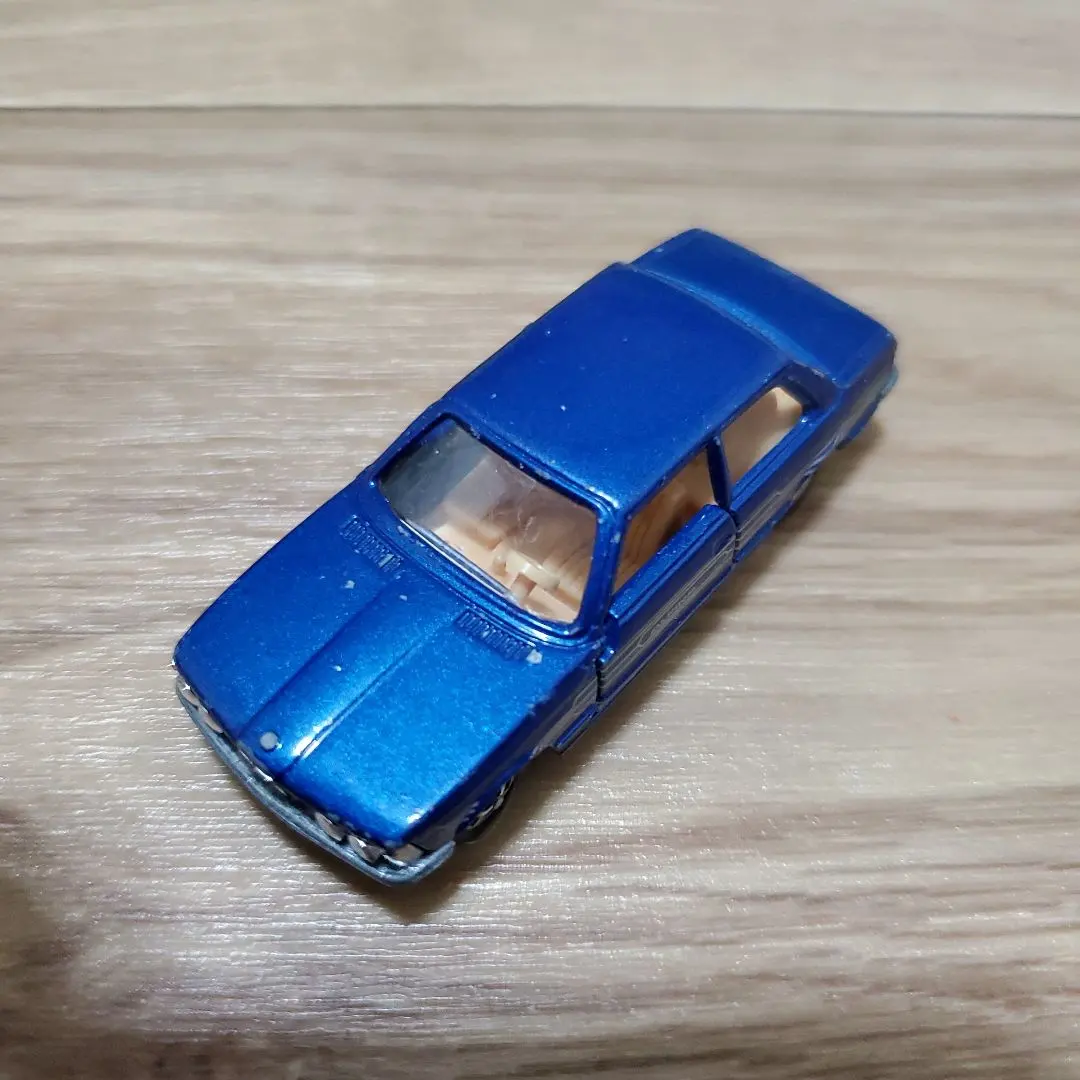 トミカ　BMW320