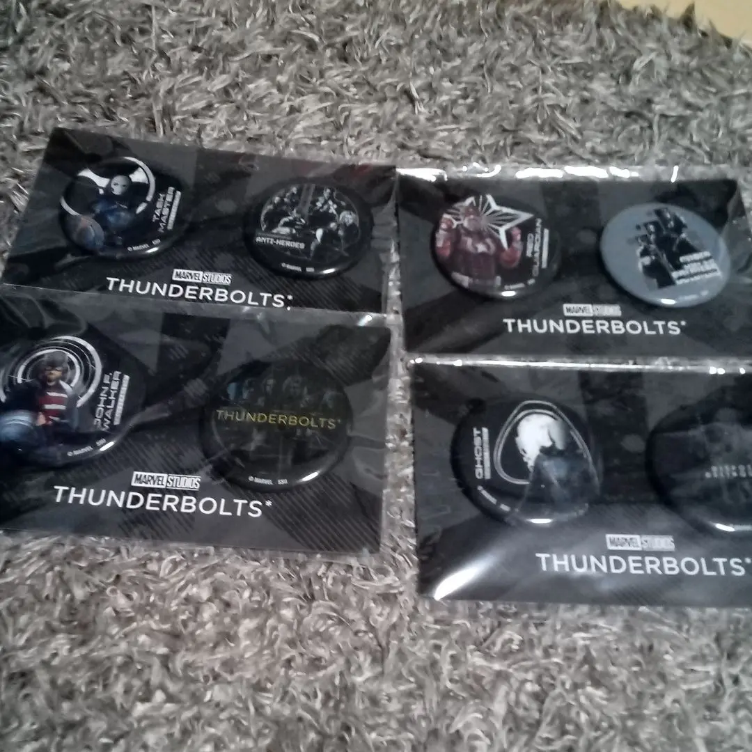 Thunderbolts ハッピーくじのH賞　缶バッジセット