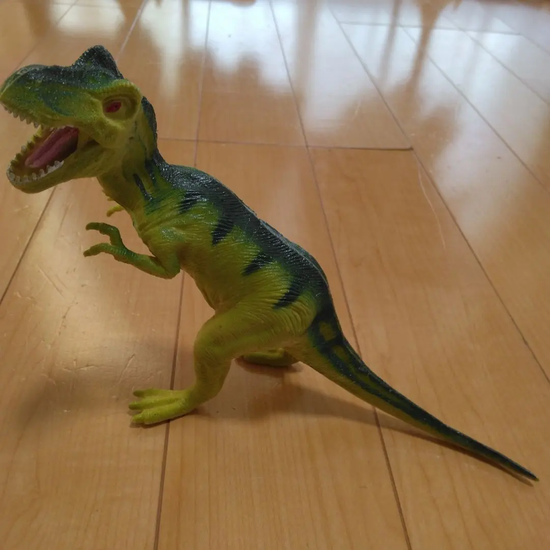 ティラノサウルスフィギュア