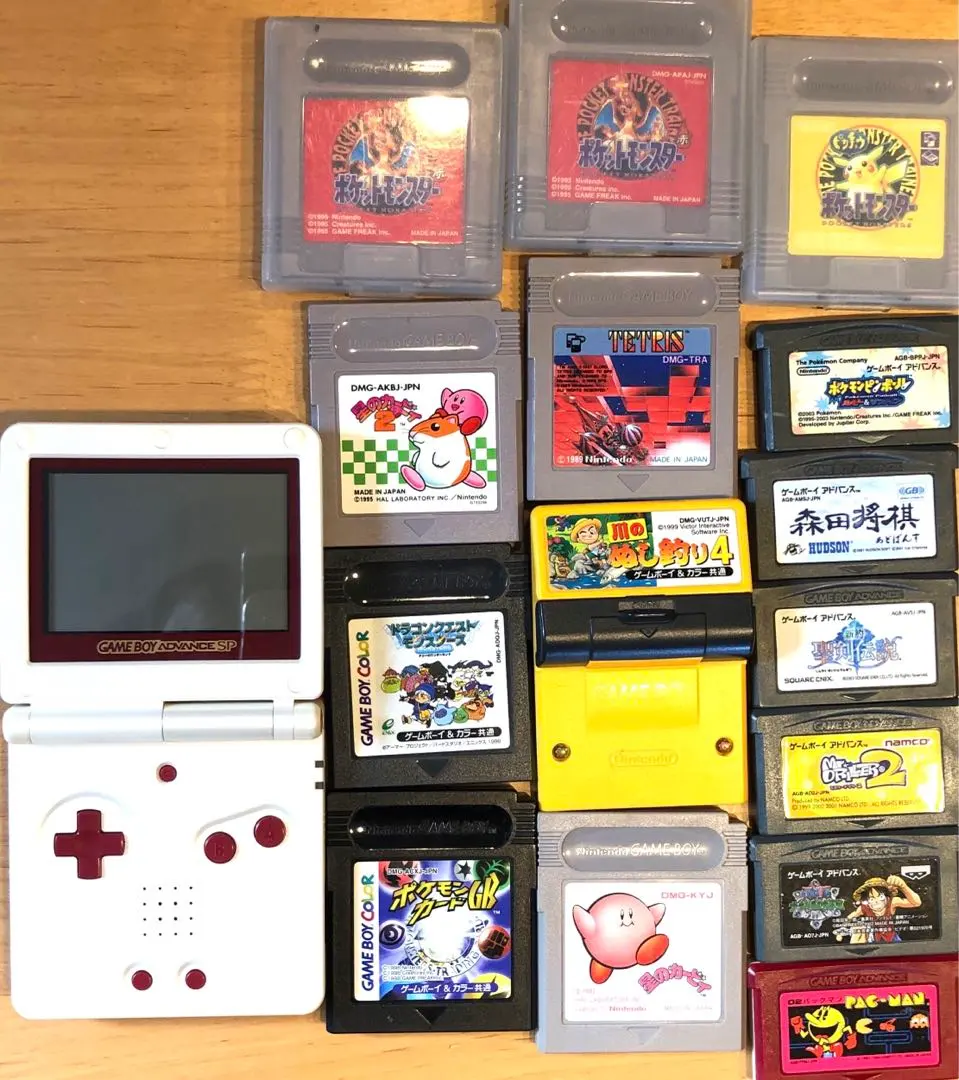 ゲームボーイアドバンスSP本体　ソフト15本セット