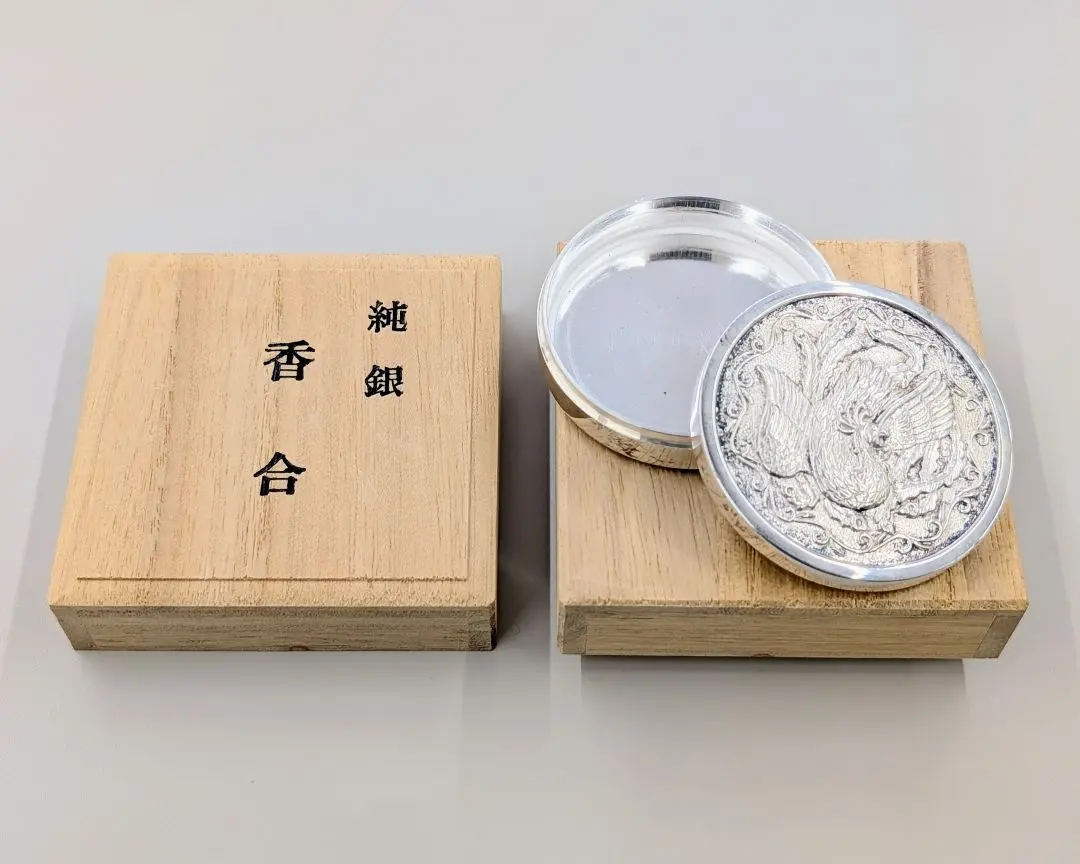 木製香合　錫縁　中金地　青貝千鳥貝模様　未使用 木製香合錫縁中金地青貝千鳥貝模様未使用