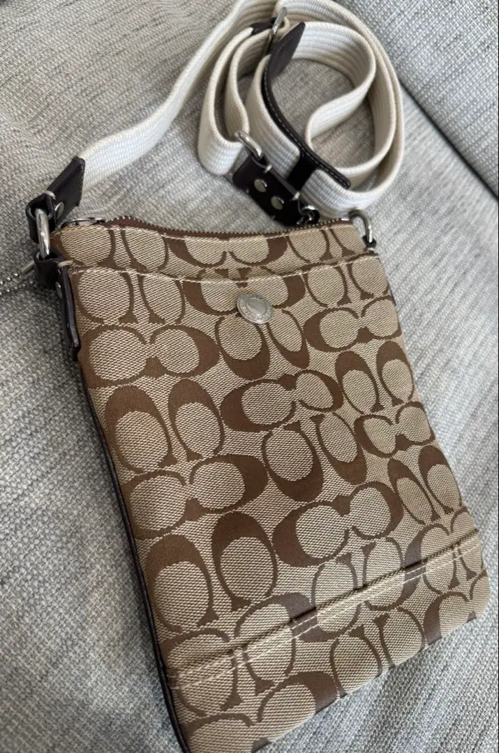 COACHシグネチャー ショルダーバッグ 斜めがけ ブラウン キャンバス×レザー