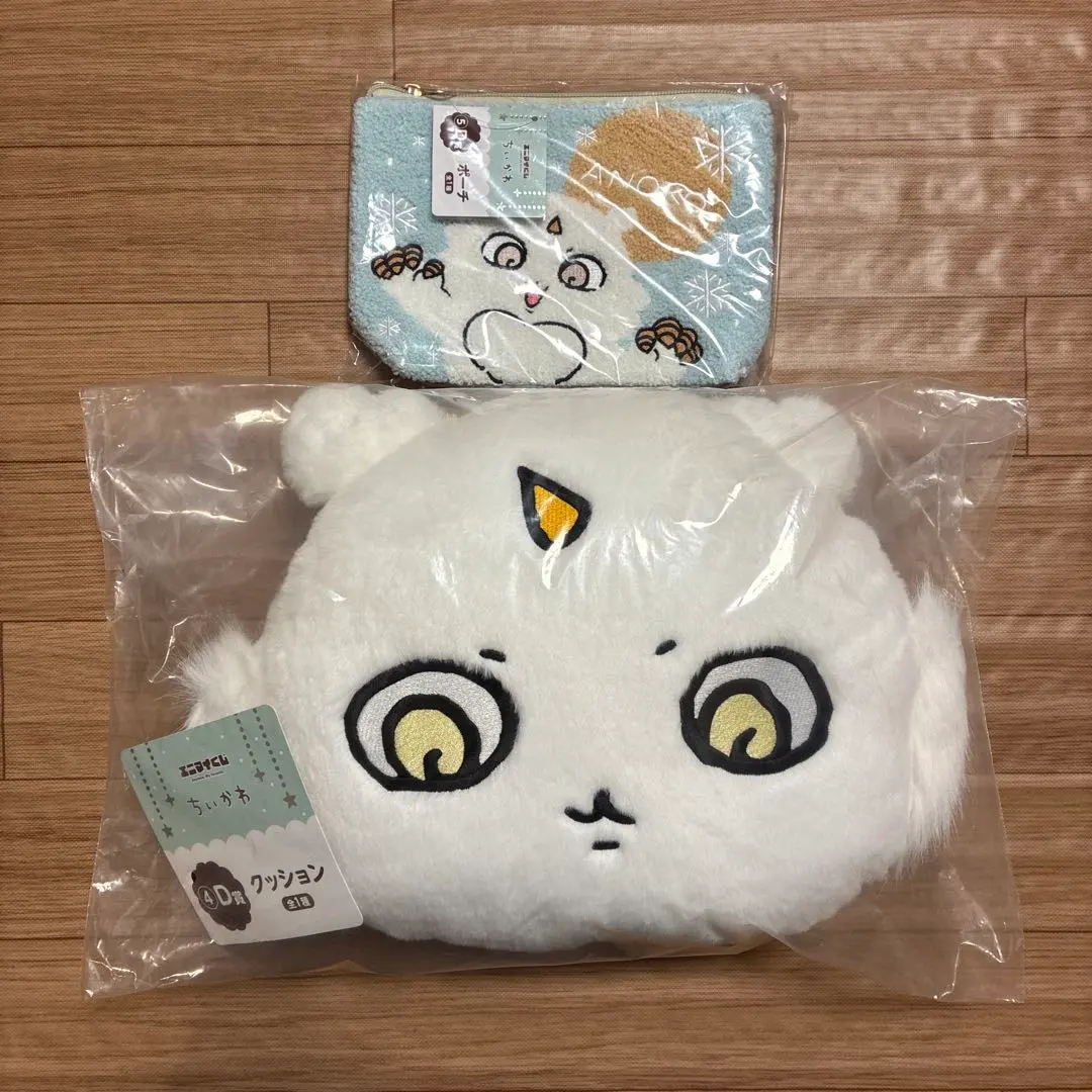 ちいかわ　エニマイくじ　雪だるま　D賞　クッション　ポーチ　あのこ