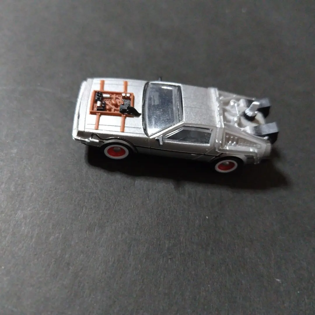 デロリアン(3部) タイムマシン カプセルトイ