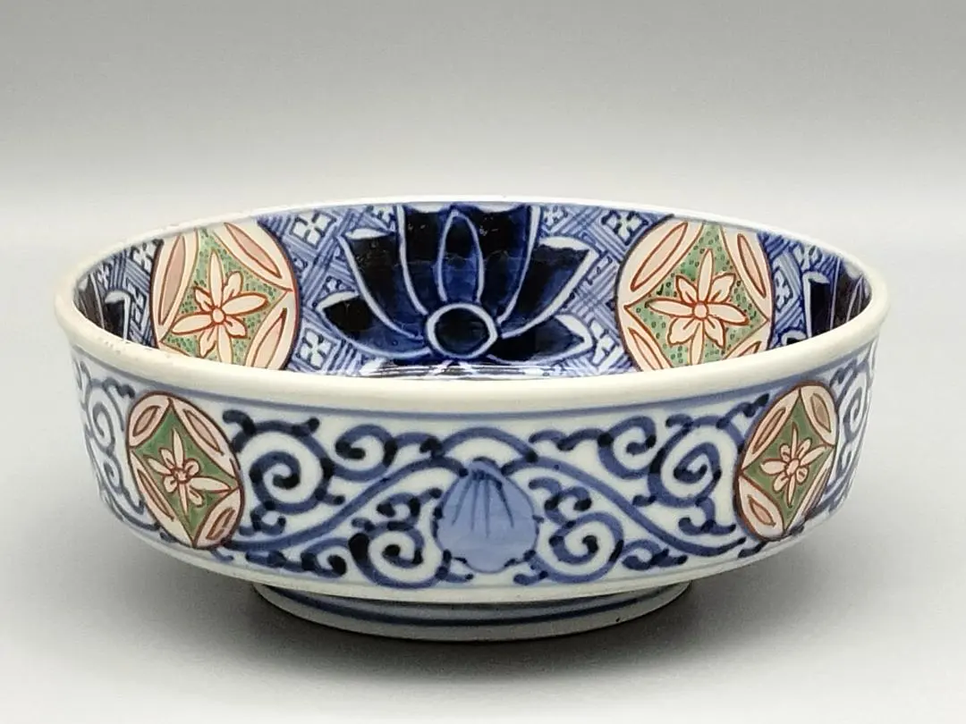 古伊万里　色絵紅葉鹿唐花青海波文　鉢皿