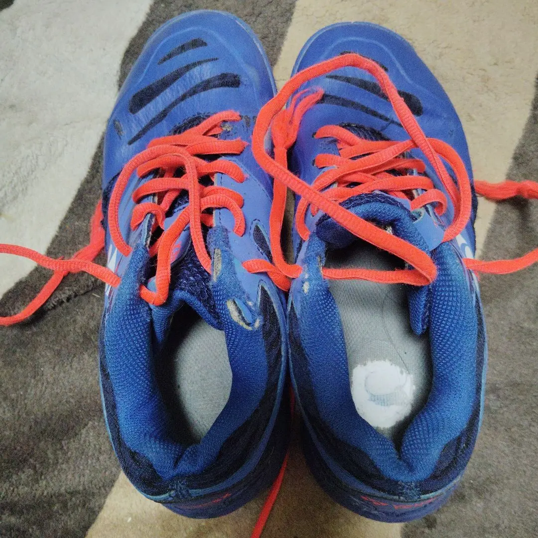 YONEX シューズ 23センチ