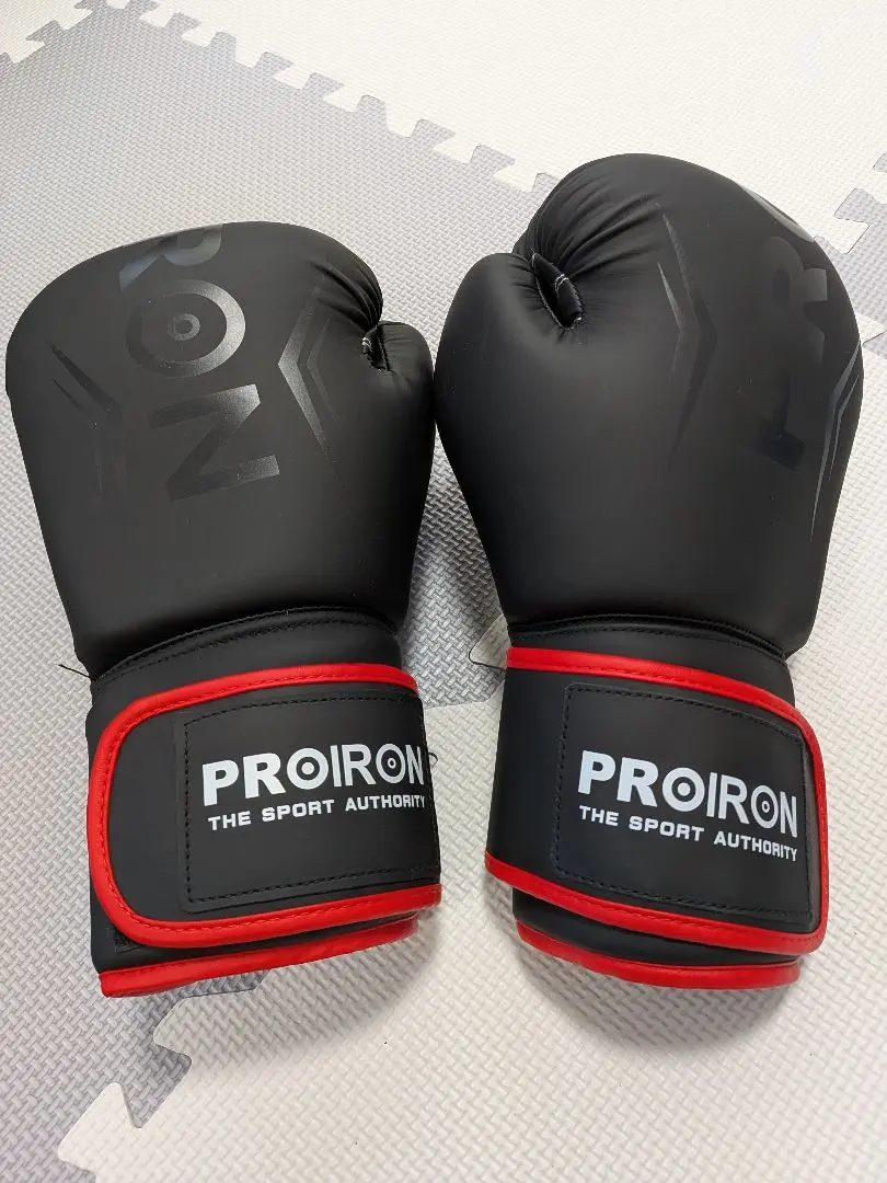 ボクシンググローブ