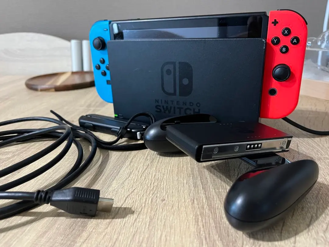 Nintendo Switch 本体 青/赤 Joy-Con