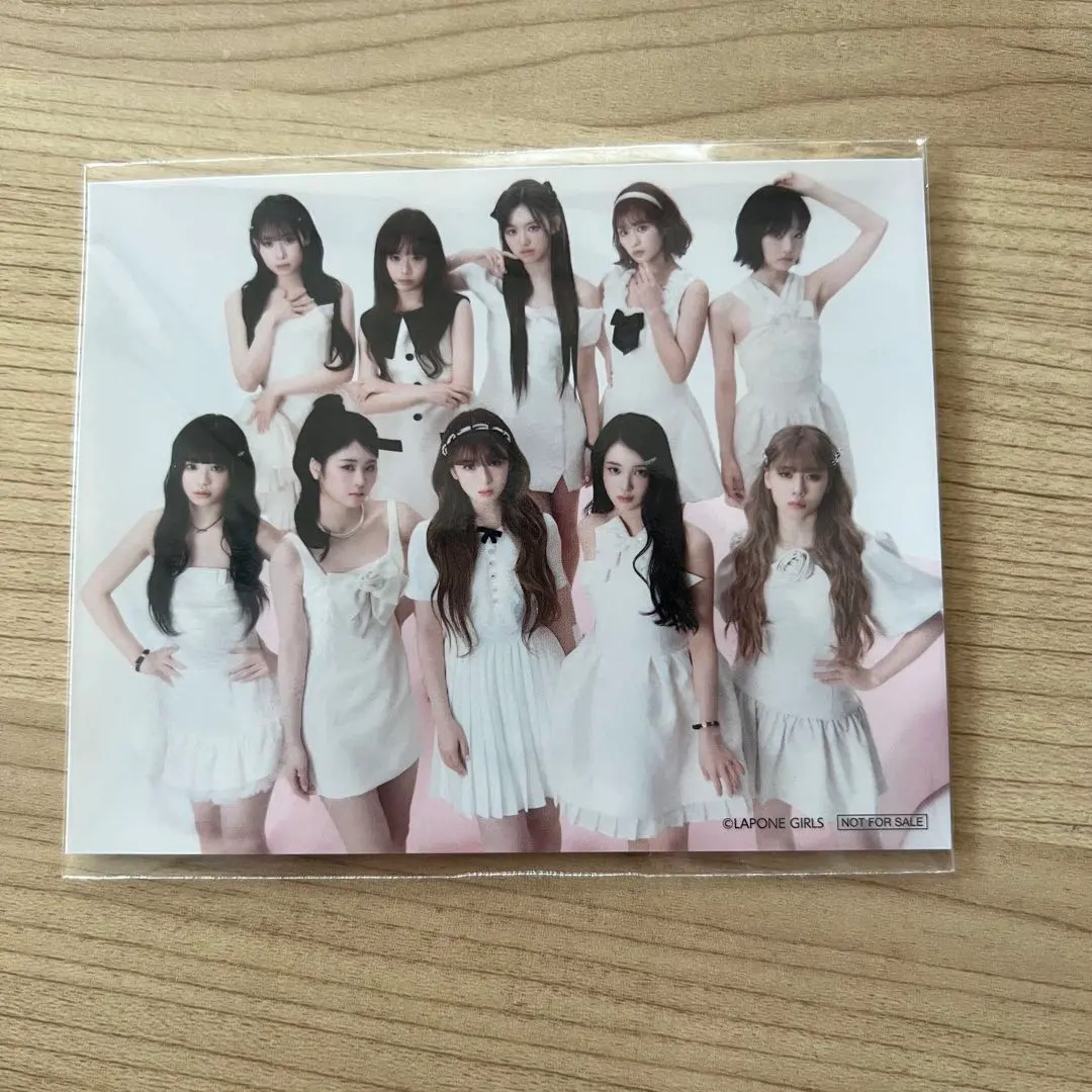 ME:I ステッカー