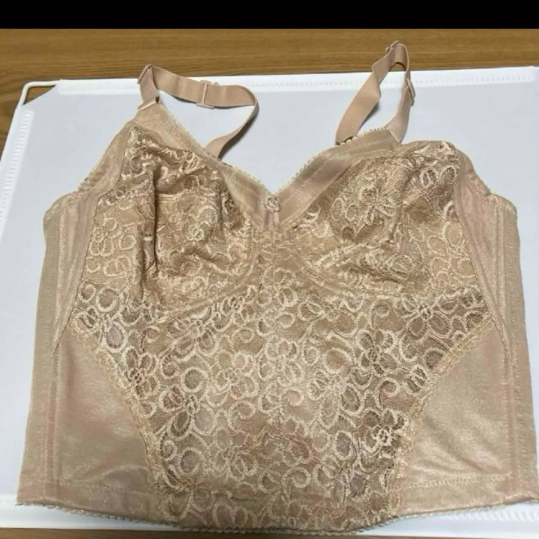 補正下着シャルレ新品半額以下