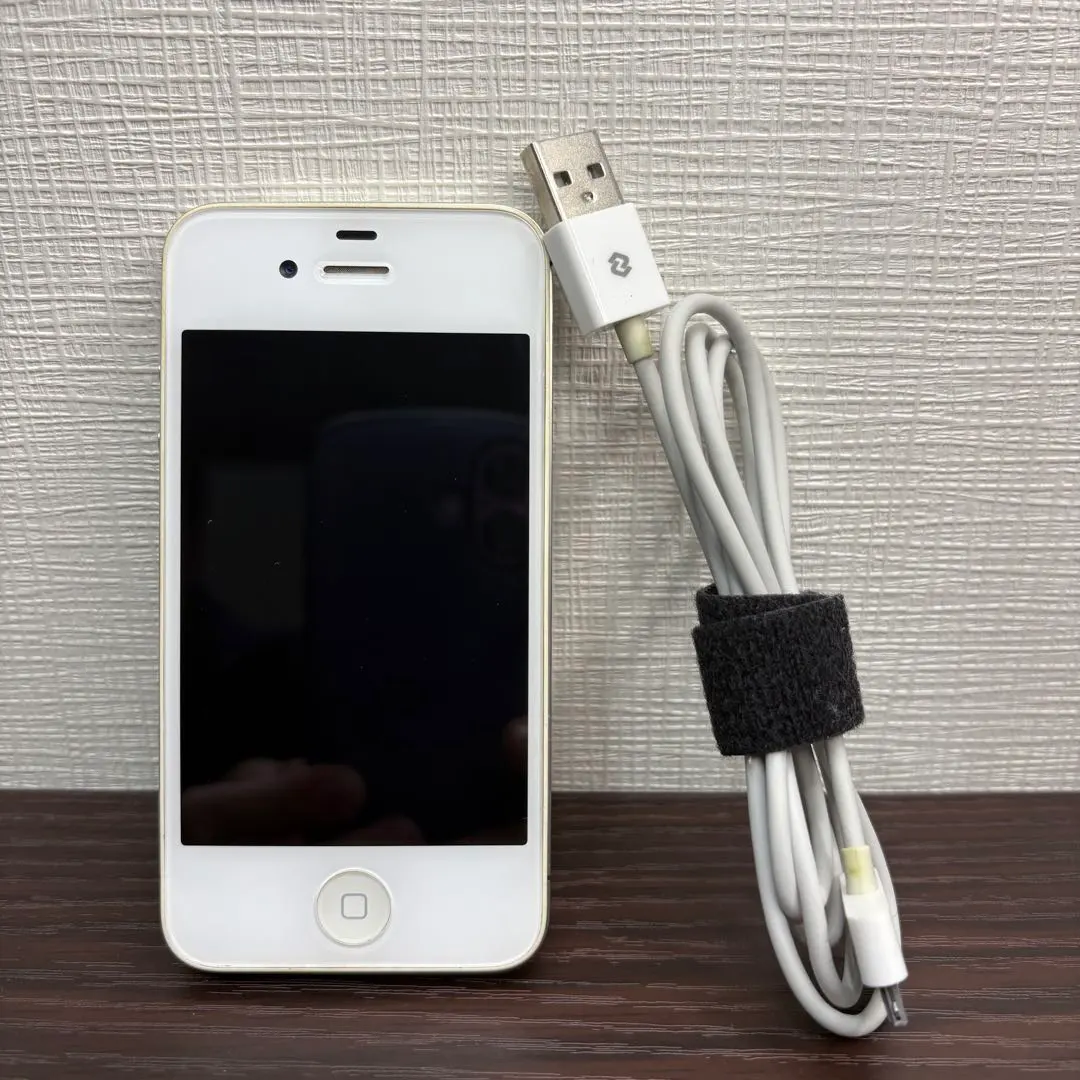 【ジャンク】iPhone 4S 16GB ホワイト 本体のみ ケーブル付き