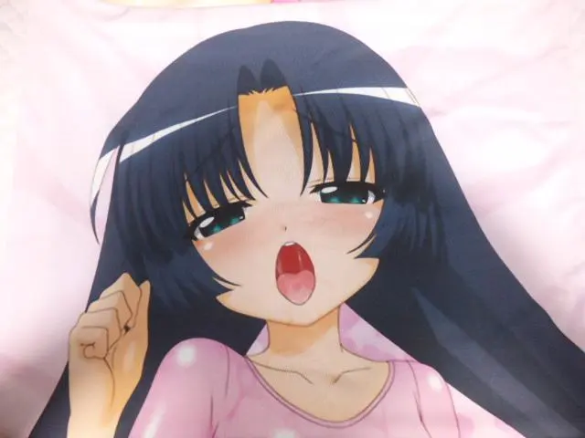 M04　抱き枕カバー　中古　■約150㎝×45㎝ ■２WAYトリコット