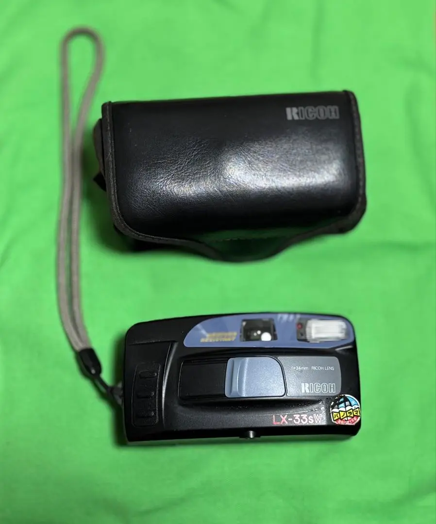 RICOH カメラ　パノラマ切替あり　カバー付き
