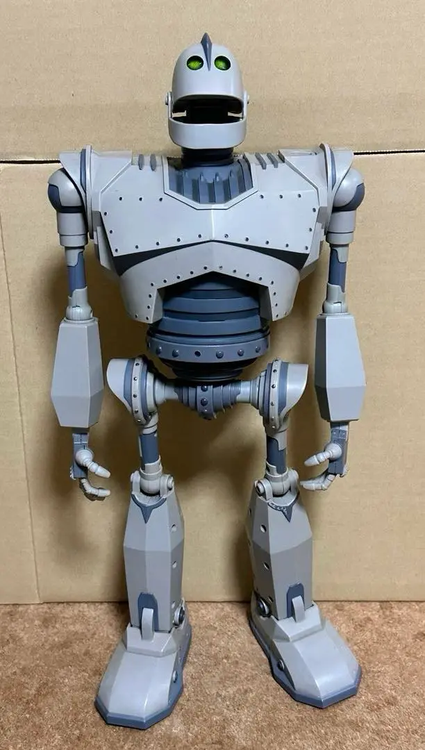 絶版　アイアン・ジャイアント ライト＆サウンド トーキング巨大フィギュアジャンク