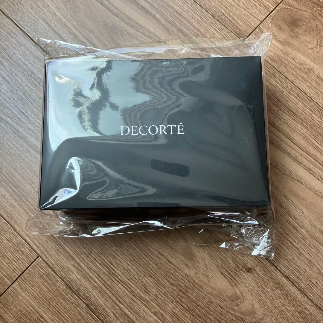 コスメデコルテ　ポーチ　限定品　ノベルティ