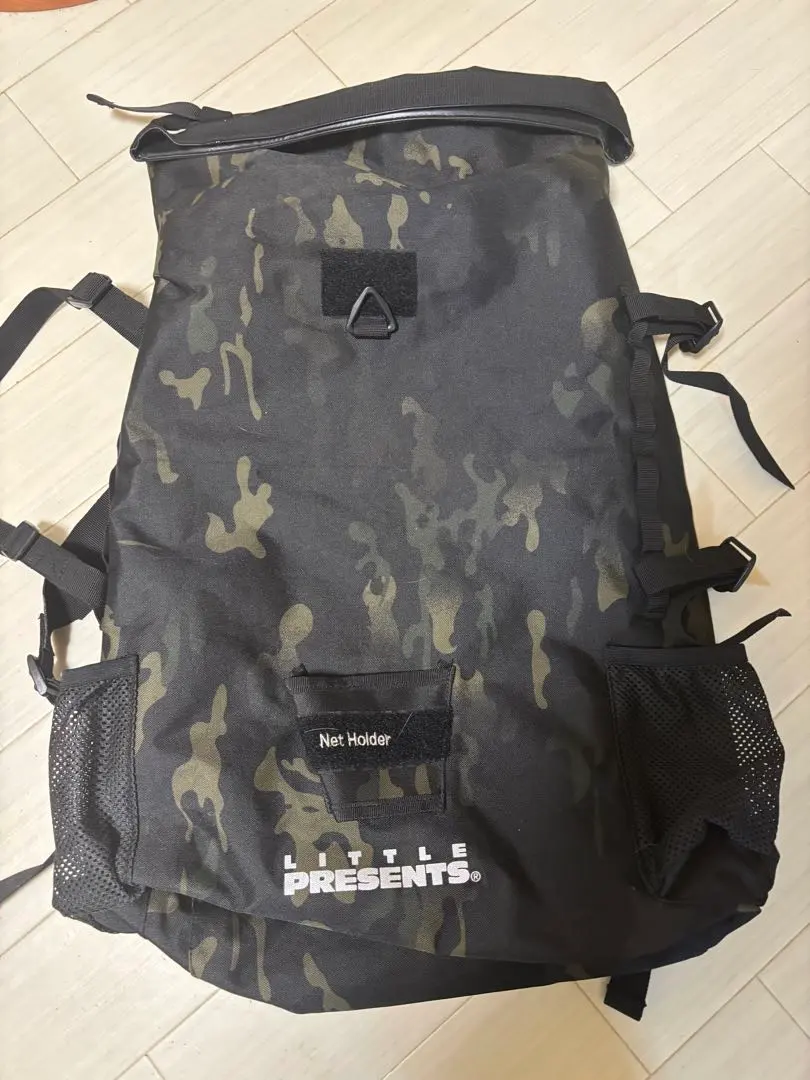 LITTLE PRESENTS 迷彩バックパック