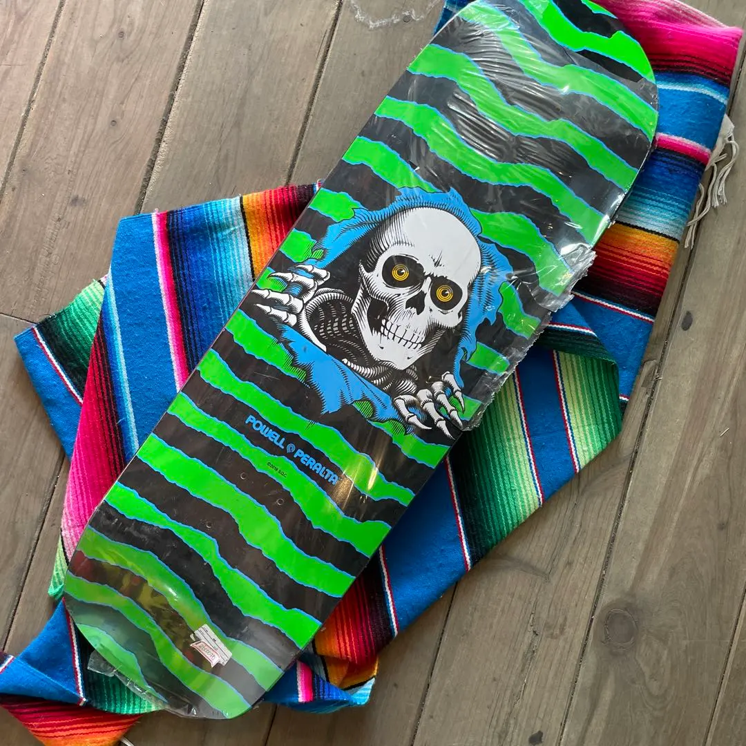 POWELL PERALTA スカルスケボーデッキ 9.85インチ×31.45