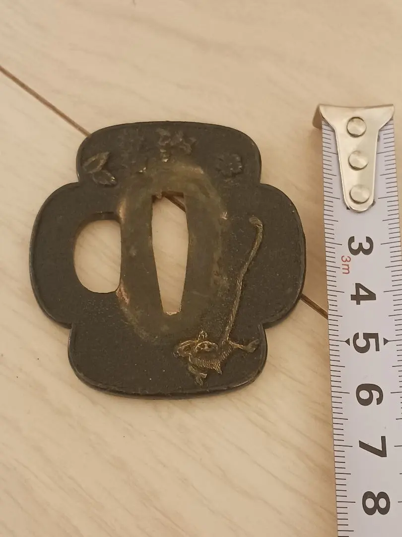 刀装具　鍔　鐔　手長猿　てながざる　猿　金象嵌　江戸時代前期