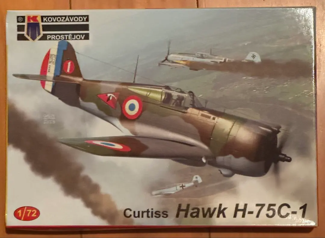 カーチス ホーク H-75C-1 戦闘機 プラモデル 新品未開封