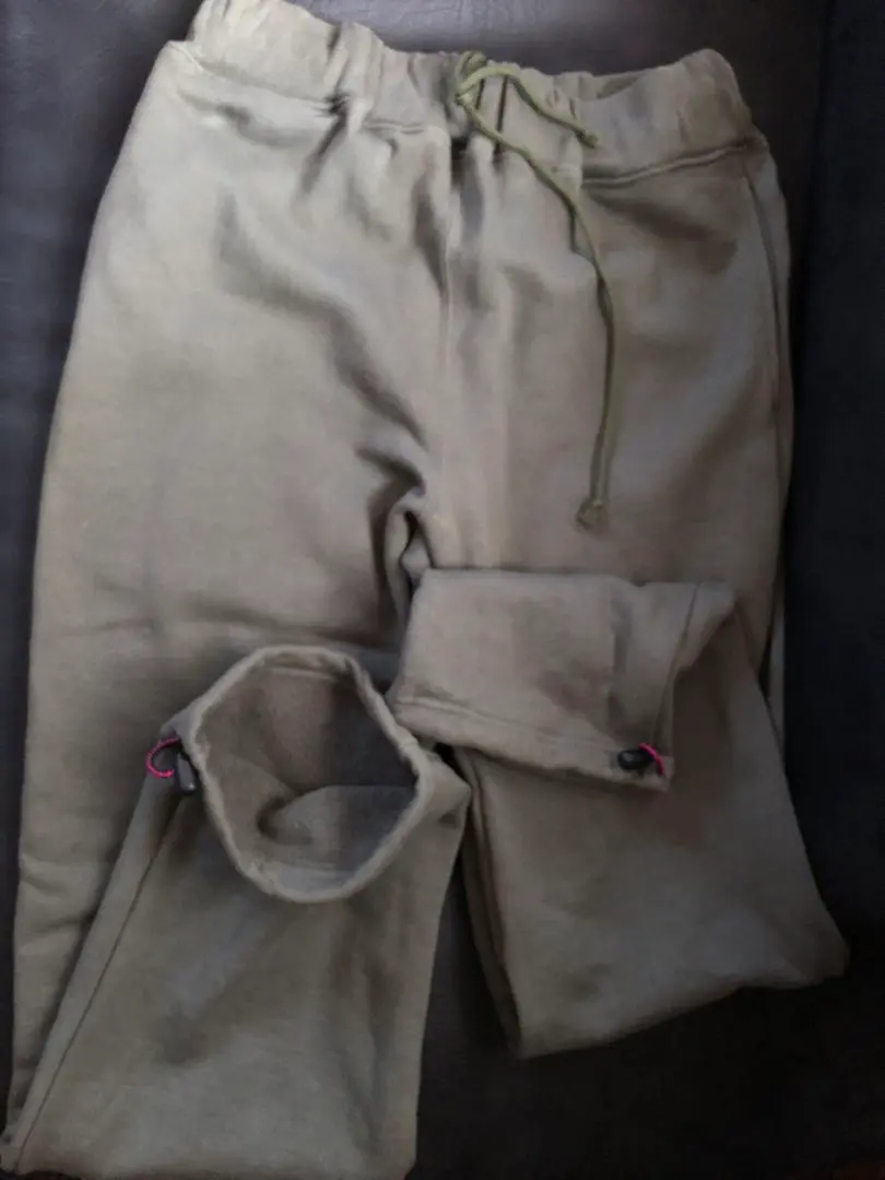 スウェットパンツ