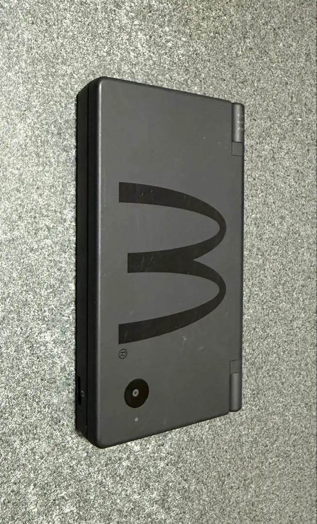マクドナルドロゴ付きニンテンドーDSi ブラック 最終値下げ価格