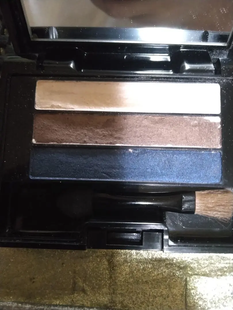 アイシャドウパレット 4色 ベージュ ブラウン ネイビー