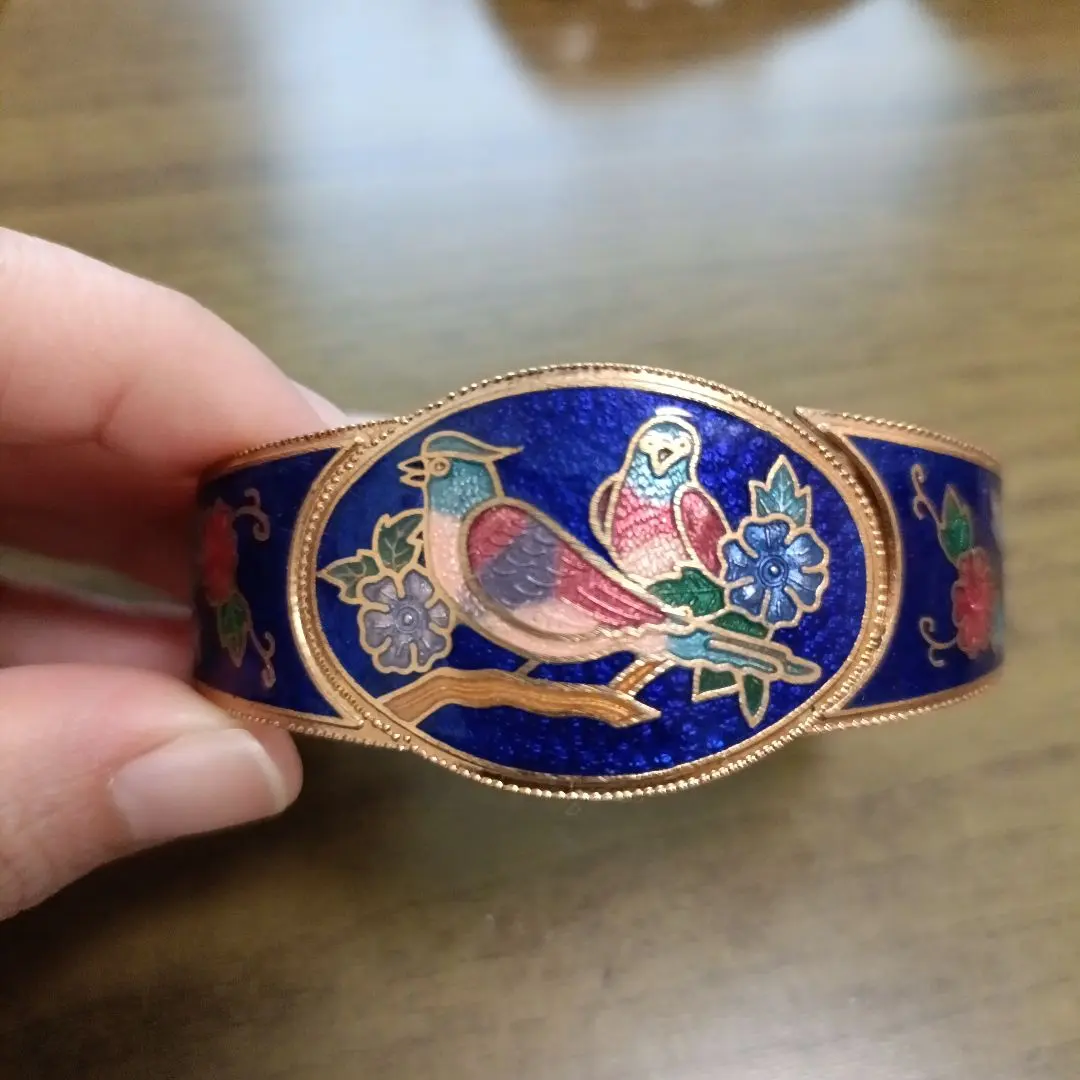 青色エナメル バングル 鳥と花