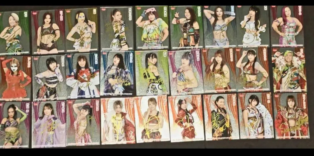 BBM2026女子プロレス キラパラレル箔サインカード全27種