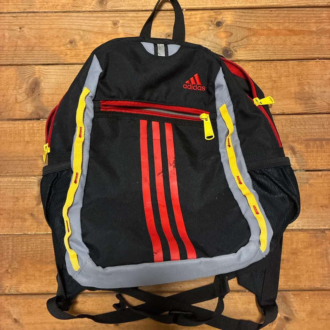 アディダス　キッズ用リュック　黒
