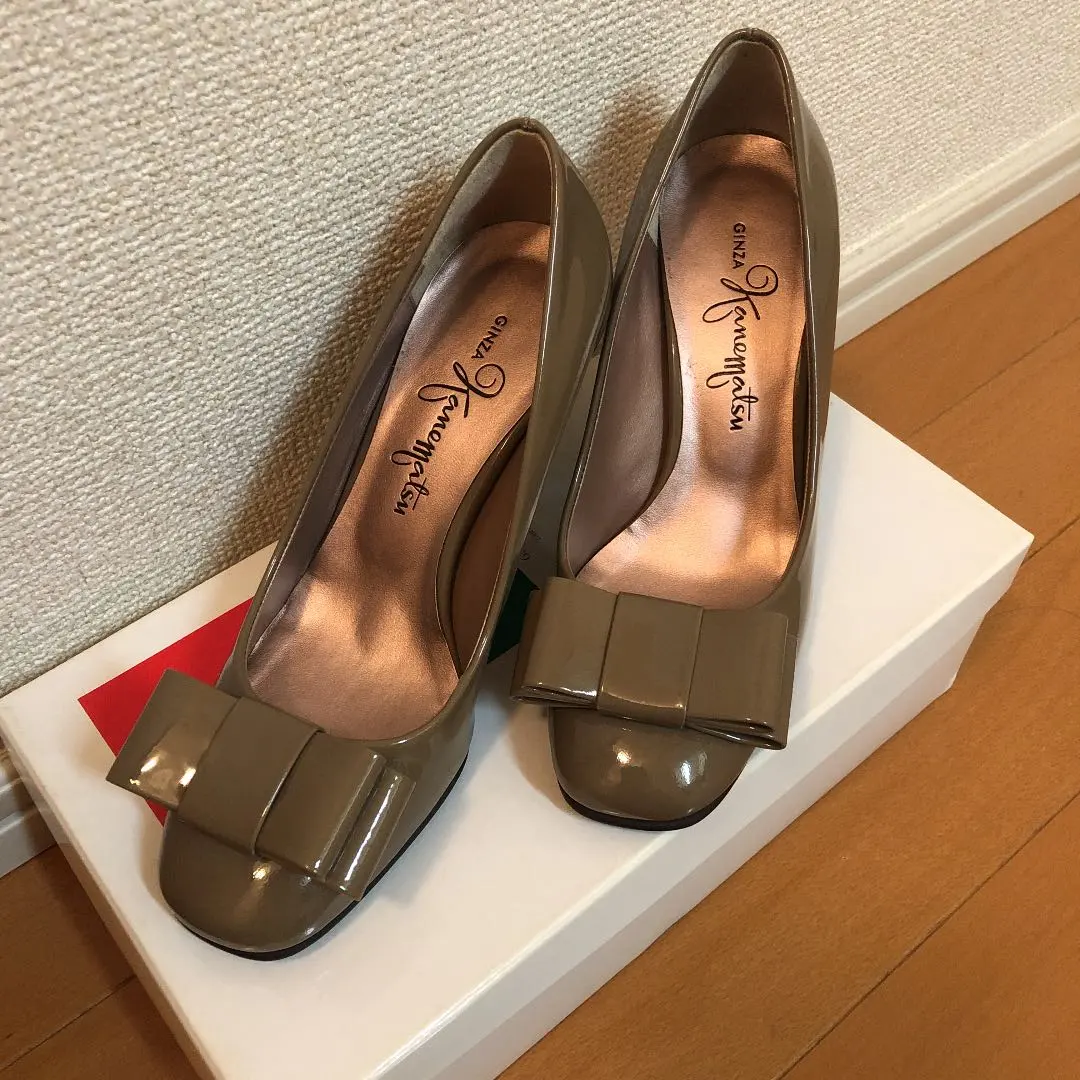 銀座かねまつ☆パンプス21.5cm